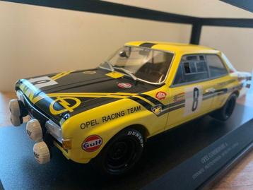 Minichamps 1:18 - Model raceauto - Opel Commodore A