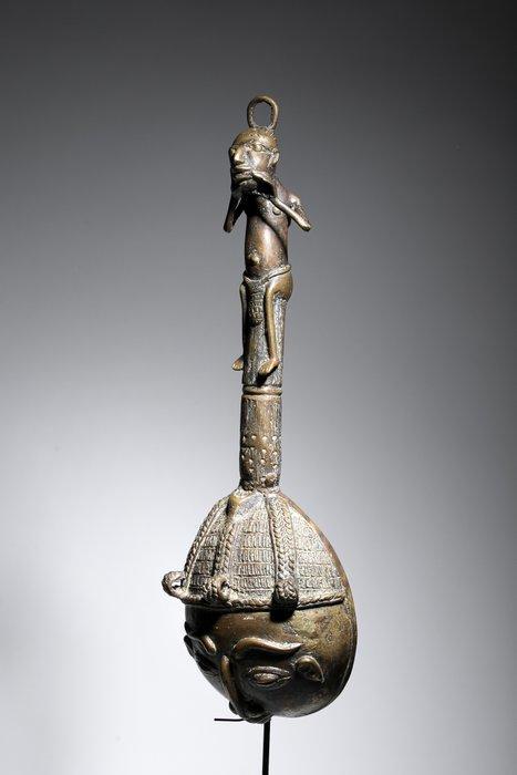 Rare cuillère cérémonielle en bronze - Tikar - Cameroun, Antiek en Kunst, Kunst | Niet-Westerse kunst
