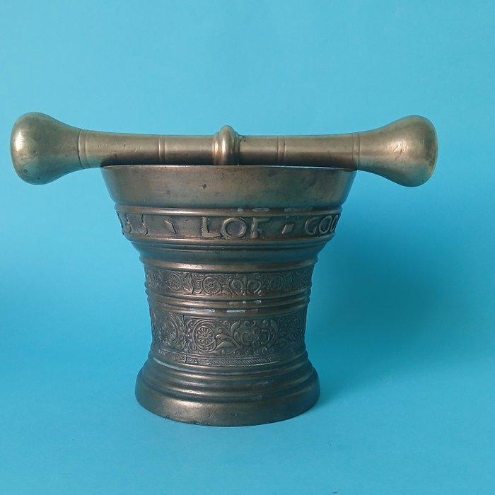 Mortier (2) - Bronze - Mortier en bronze 1633, Antiquités & Art, Antiquités | Autres Antiquités