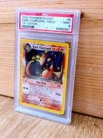 Pokémon - 1 Graded card - Dracaufeu DARK #4 - 2000 - Vintage, Hobby en Vrije tijd, Verzamelkaartspellen | Pokémon, Nieuw