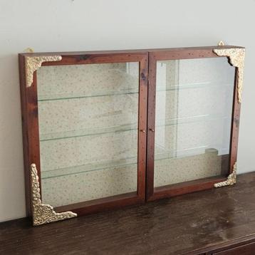 Vitrine - Bois, Plaqué(e) argent - décorations angulaires