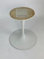 Knoll - Eero Saarinen - Tafel - tulp - Hout, Staal