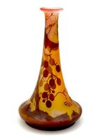 Emile Gallé - Vaas - Glas - Vaasje met rankende plant, Antiek en Kunst