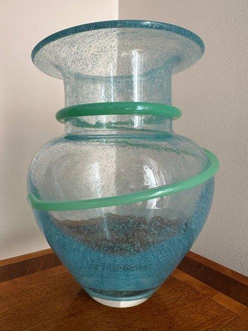 Kosta Boda - “Atlantis” - Monica Backström - Vaas  - Glas, Antiek en Kunst, Antiek | Glaswerk en Kristal