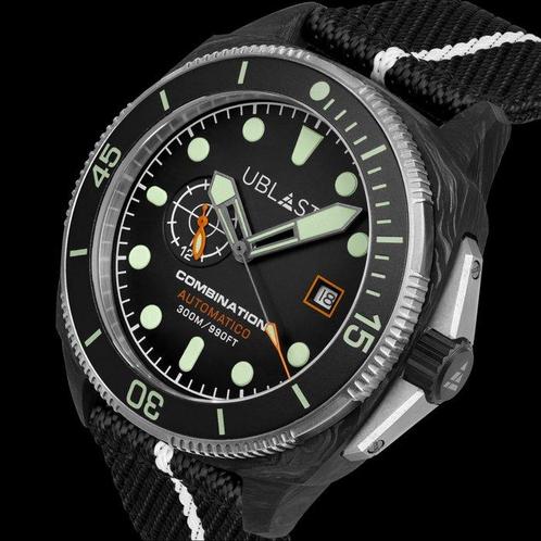 Ublast - Combination - Carbon & Titanium - UBCO42NBK - Ltd., Handtassen en Accessoires, Horloges | Heren