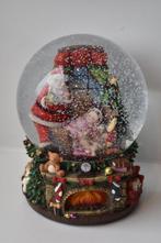 Kerstdecoratie - grote globe/muziekdoos kersttafereel -, Diversen, Kerst, Nieuw