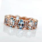 5.00 ct Light Blue Aquamarine & 0.70 ct Light Pink Diamond