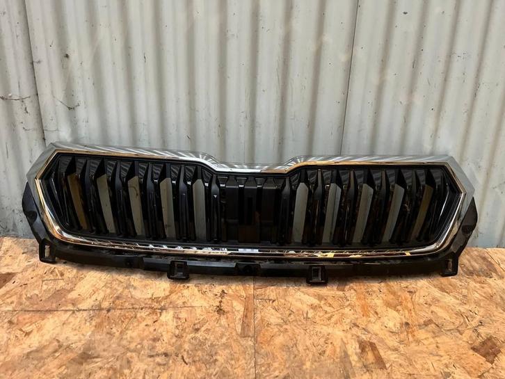 Calandre Skoda Karoq 57A Facelift 2022 - 2025 57A853653G, Autos : Pièces & Accessoires, Carrosserie & Tôlerie, Skoda, Utilisé