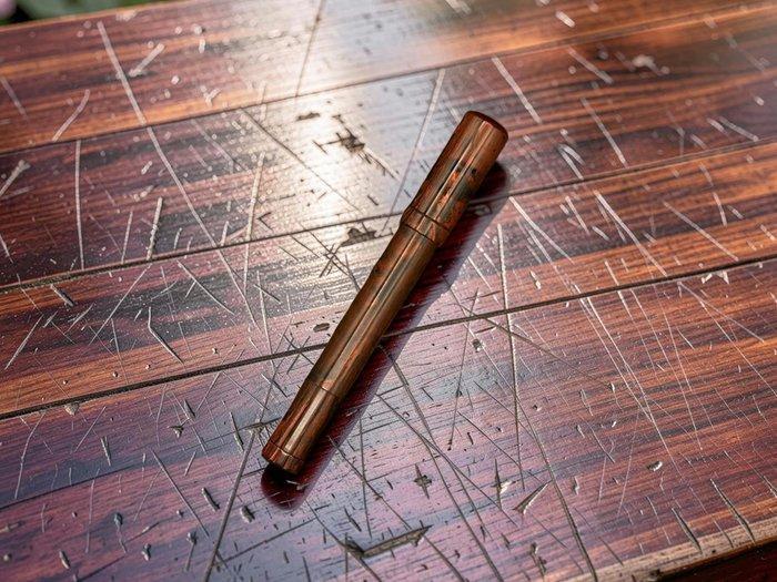 UNIC - Safety (estilográfica retráctil) - Sans prix de, Collections, Stylos