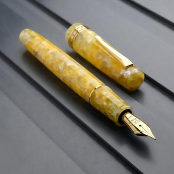 Radius 1934 - Radius 1934, Giallo sole Gold Trim - Stylo à beschikbaar voor biedingen