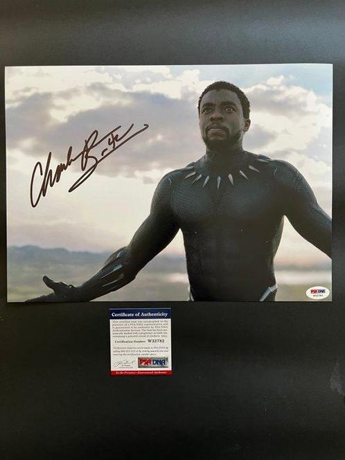 Black Panther, Chadwick Boseman - Signed in Person - with, Verzamelen, Film en Tv