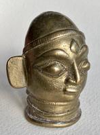 Mukhaliga - Oude mukhaliga devotionele figuur, gegoten in