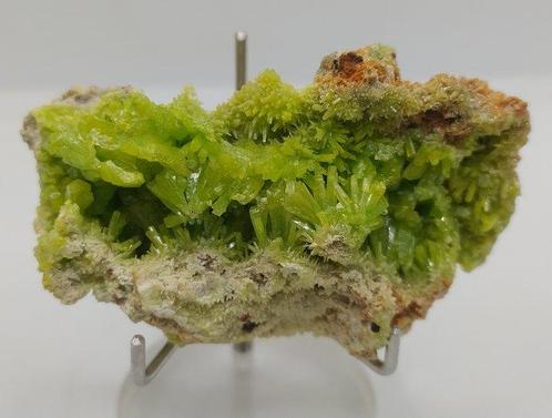Zeer mooi kristal pyromorfiet- 85 g, Verzamelen, Mineralen en Fossielen