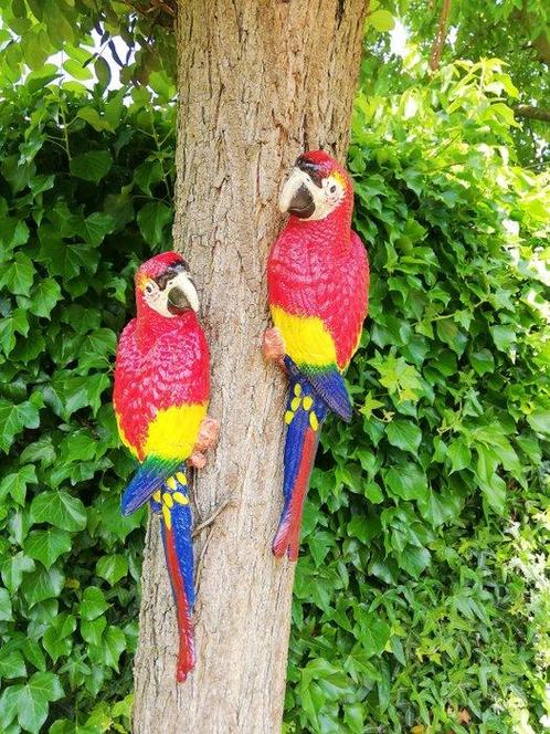 Beeldje - A pair of red parrots (2) - IJzer, Antiek en Kunst, Kunst | Designobjecten