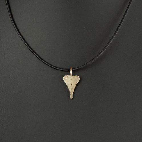 Oud-Romeins Zilver Legionair Pelta hanger (Zonder, Handtassen en Accessoires, Antieke sieraden