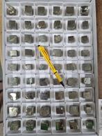 Big lot of pyrite cubes from Navajun, Spain Kubus- 1.7 kg -, Verzamelen