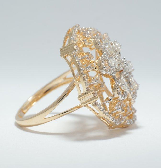 Statement ring - 14 karaat Geel goud - 1.41ct. tw. Diamant, Handtassen en Accessoires, Antieke sieraden