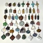 Collection thématique - Collection de pendentifs en pierre, Antiek en Kunst, Antiek | Speelgoed