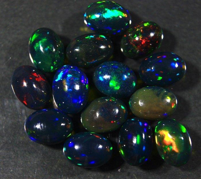 Ct. 7,60 Natuurlijke Ethiopische Zwarte Opalen - Cabochon -, Collections, Minéraux & Fossiles