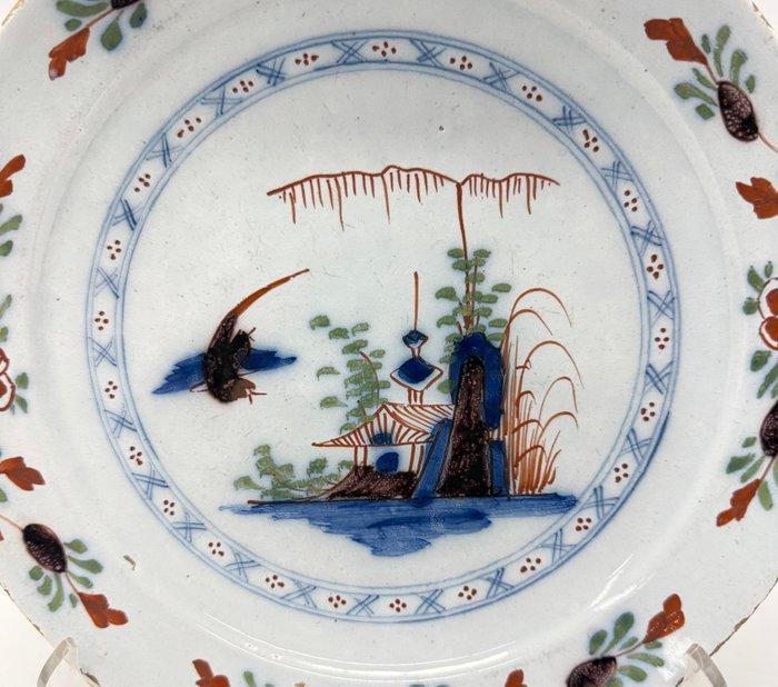 Delfts bord met polychrome beschildering chinoiserie-stijl -, Antiek en Kunst, Antiek | Glaswerk en Kristal