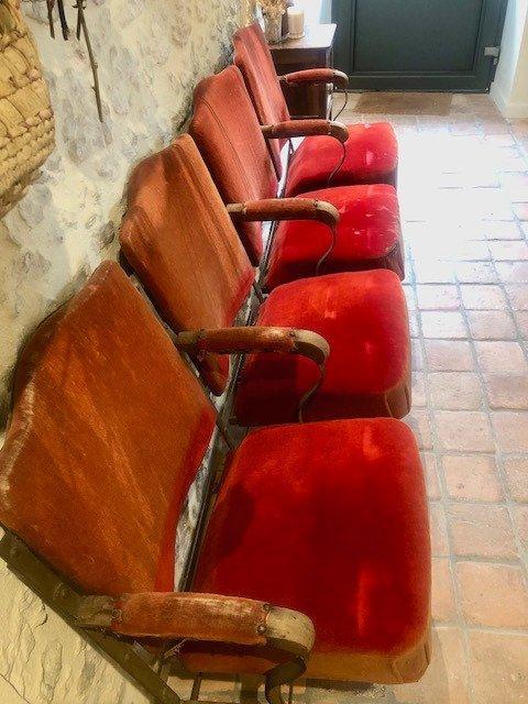 Zitgroep - Fluweel, Hout, Metaal - Cinema zitplaatsen, Antiek en Kunst, Curiosa en Brocante