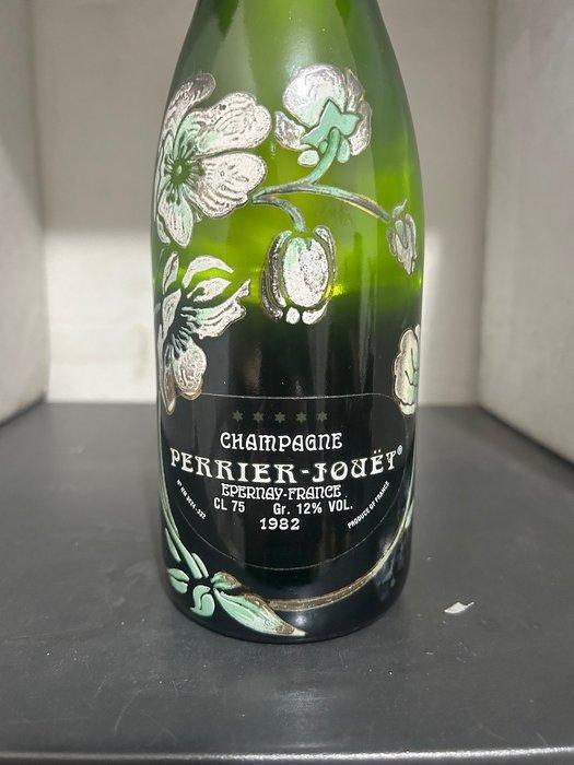 1982 Perrier-Jouët, Belle Epoque - Champagne Brut - 1, Verzamelen, Wijnen