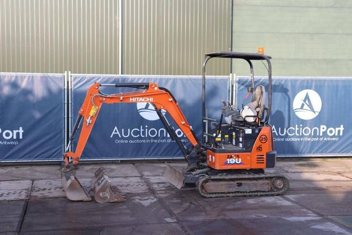 Veiling: Minigraver Hitachi ZX19U-6 Diesel 11.5kW, Articles professionnels, Machines & Construction | Grues & Excavatrices, Enlèvement