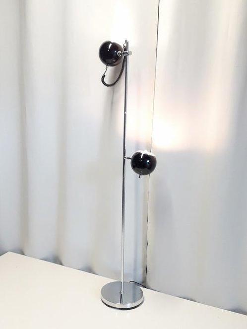 Lampadaire - Métal chromé - Globe oculaire vintage., Antiek en Kunst, Kunst | Designobjecten