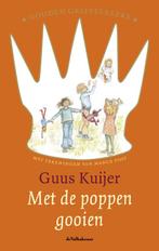 Met De Poppen Gooien Gouden Griffelreeks 9789045106304, Livres, Livres pour enfants | Jeunesse | Moins de 10 ans, Guus Kuijer, Mance Post
