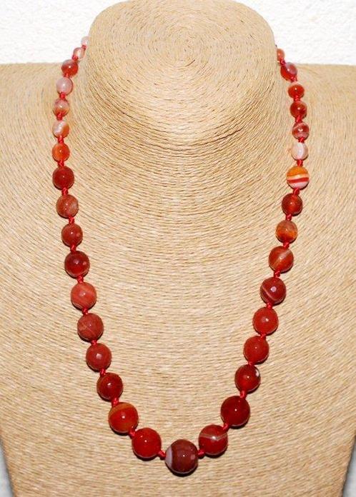 Très joli collier fait main en agate avec des perles rondes, Verzamelen, Mineralen en Fossielen