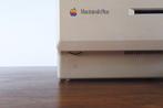 Apple (RE-CAPPED) Macintosh PLUS signed by “Steve Jobs” -, Nieuw