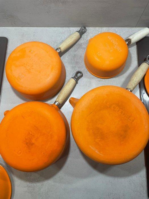 Le Creuset - Kookpottenset (4) - bron, Antiek en Kunst, Antiek | Keukengerei