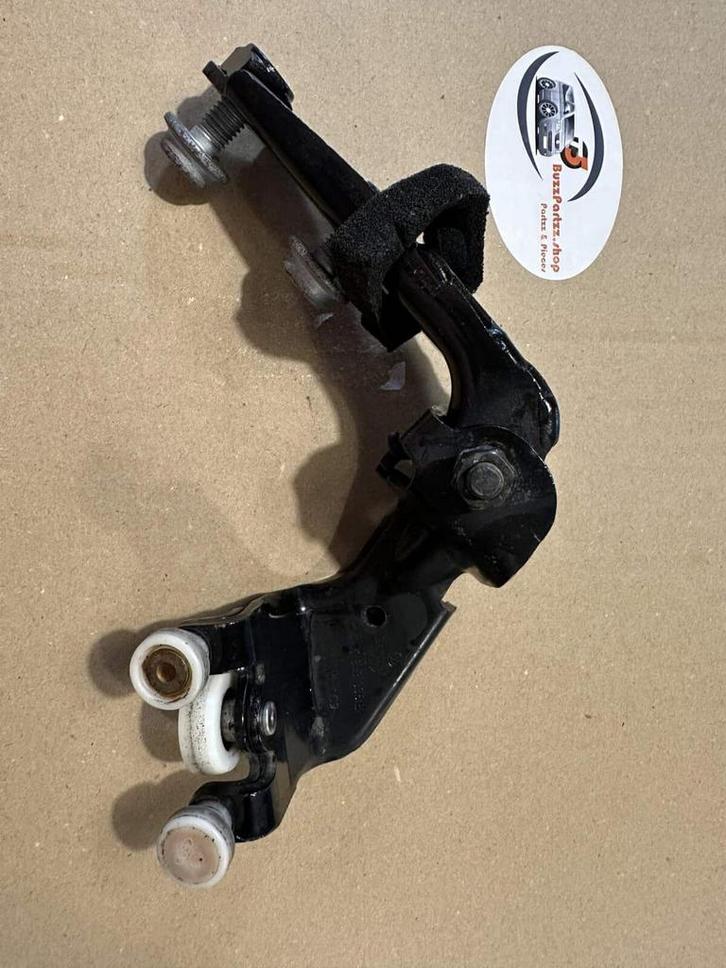 Deurgeleider rechts achter Volkswagen Transporter T5 7H0..., Autos : Pièces & Accessoires, Carrosserie & Tôlerie, Enlèvement ou Envoi