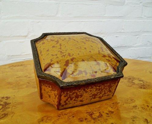 Decoratieve trinket box (juwelendoos) met bronzen decoratie, Antiek en Kunst, Curiosa en Brocante