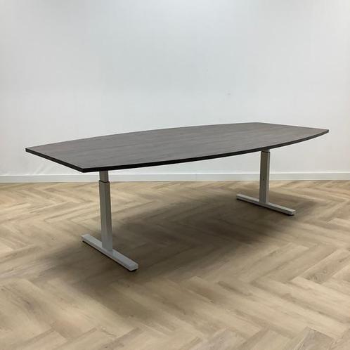 Tweedehands in hoogte verstelbare vergadertafel 240x120 cm,, Zakelijke goederen, Kantoor en Winkelinrichting | Kantoormeubilair en Inrichting