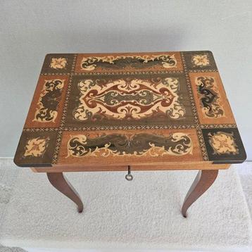 Table dappoint - table de bijoux - Bois - marqueterie