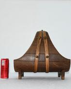 Porte-revues - Bois, Laiton, Textile - Ancien tonneau
