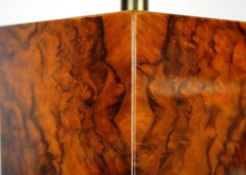 Jean Claude Mahey - Lampe de table - Burrwood laqué - Modèle