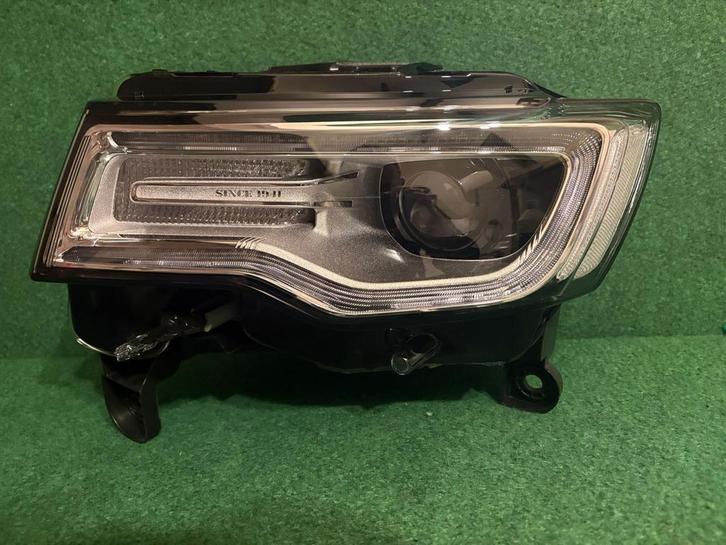 Phare av. gauche Jeep Grand Cherokee WK2 Xenon 68266665AJ, Auto-onderdelen, Verlichting, Ophalen of Verzenden