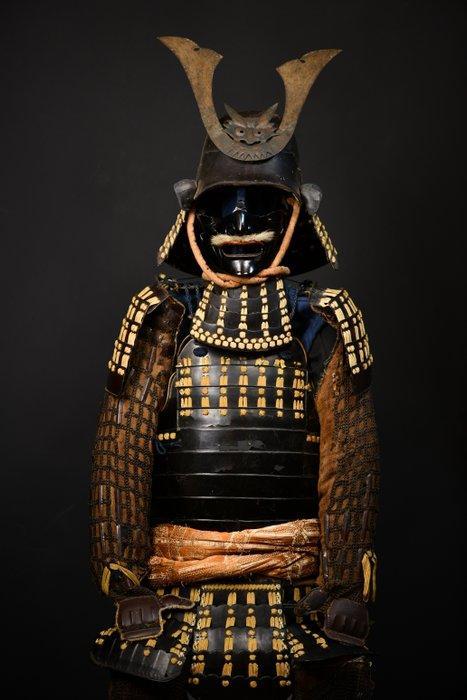 Yoroi volzet Samurai-harnas - Koper, Zijde, Ijzer - Japan -, Antiek en Kunst, Antiek | Overige Antiek