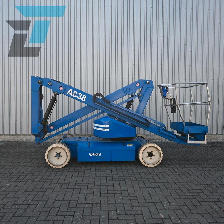 Upright AB38 knikarm hoogwerker, Zakelijke goederen, Machines en Bouw | Liften, Steigers en Ladders