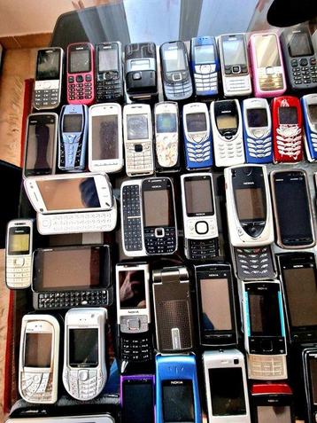 Blackberry, Nokia huge collection - Mobiele telefoon beschikbaar voor biedingen
