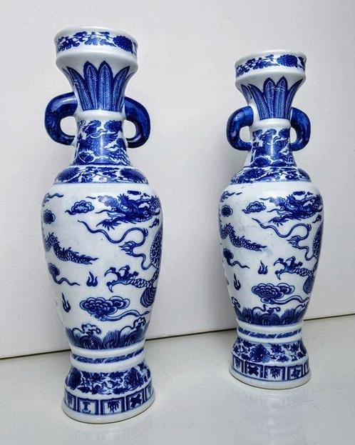 Vaas (2) - Spectaculaire Set Chinoiserie Vazen - 29,5 cm -, Antiek en Kunst, Curiosa en Brocante