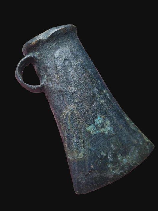 Bronstijd Brons Bijl, Antiek en Kunst, Antiek | Overige Antiek