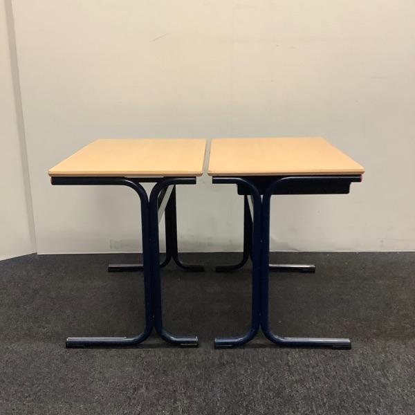 complete set van 10 stuks schooltafels, (stip rood) met 1, Huis en Inrichting, Tafelonderdelen, Gebruikt