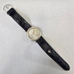 Nederland. Juliana. Horloge - Gemaakt van 1 Gulden 1964