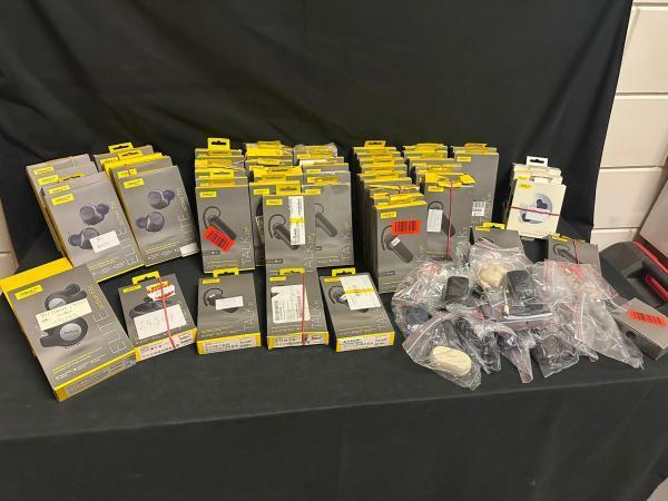 Veiling - Ongecontroleerde Retouren Jabra Mix #2 (94 stuks), Zakelijke goederen, Stock en Retail | Partijen goederen