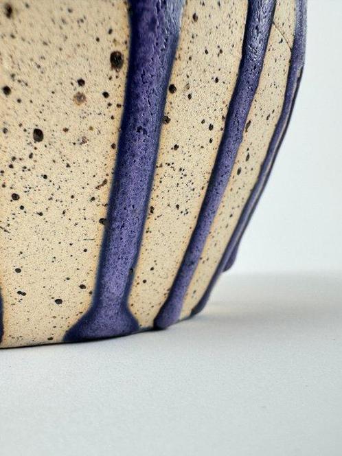 Contemporain Récipient - Grès - 2025 - Fleur de lave -, Antiek en Kunst, Kunst | Designobjecten