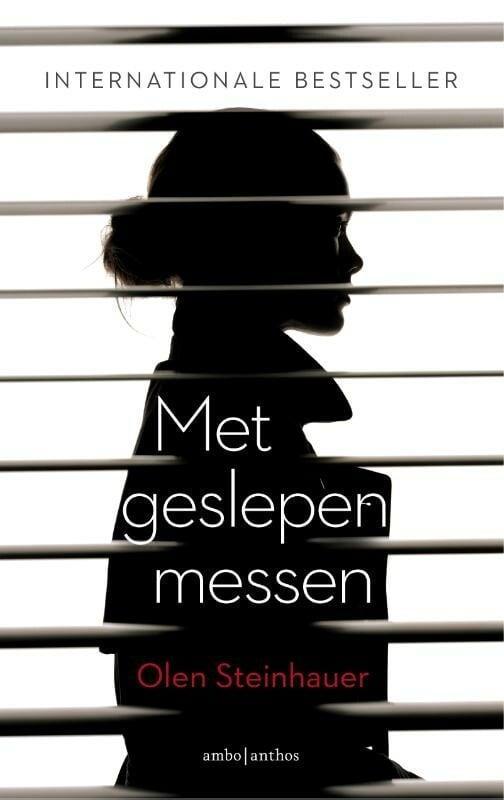 Met geslepen messen (9789026332562, Olen Steinhauer), Antiek en Kunst, Antiek | Boeken en Manuscripten, Verzenden
