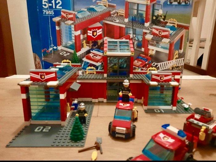 Lego Set - 7945 - City - Stazione dei pompieri 7945, Kinderen en Baby's, Speelgoed | Duplo en Lego